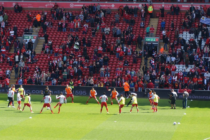 第41圈，诺里斯进站做出二停，维斯塔潘超越皮亚斯特里升至第1