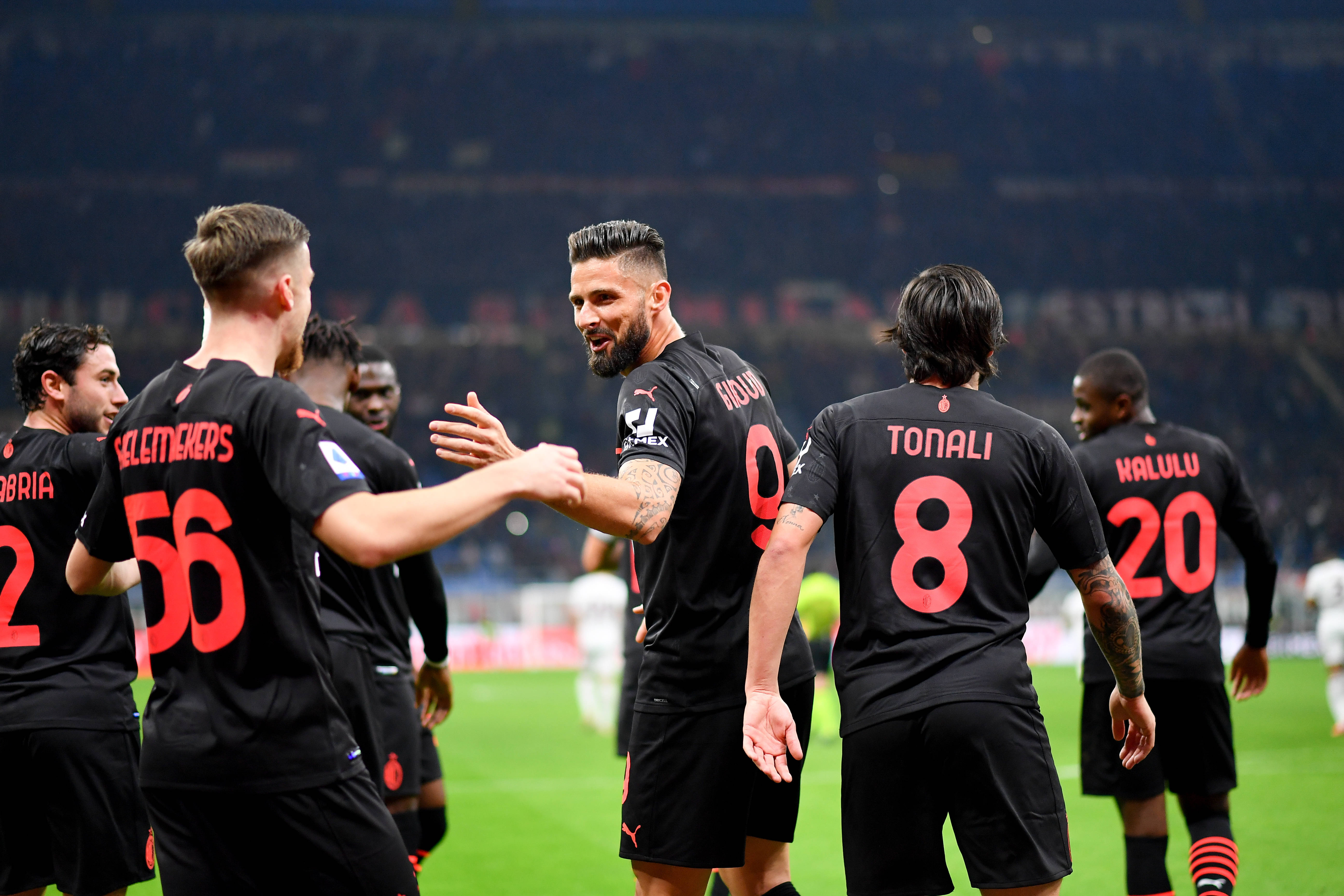 近10年欧冠场均进球榜：哈兰德1.02球第1，C罗第2，梅西第4（欧冠近十年场均进球榜：哈兰德1.02球居首，C罗第二，梅西第四）