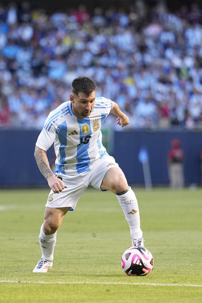 12球超越凯恩，劳塔罗是2025年欧冠进球最多的球员（劳塔罗以12球超越凯恩，领跑2025年欧冠射手榜）