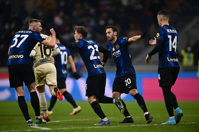 中国足协年度教练研修班在广州举行，宋凯、许基仁出席（广州举办中国足协年度教练研修班，宋凯与许基仁出席）