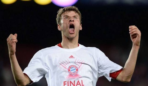 戏剧性拉满，内马尔自八月初后首次破门随后又送出一粒点球