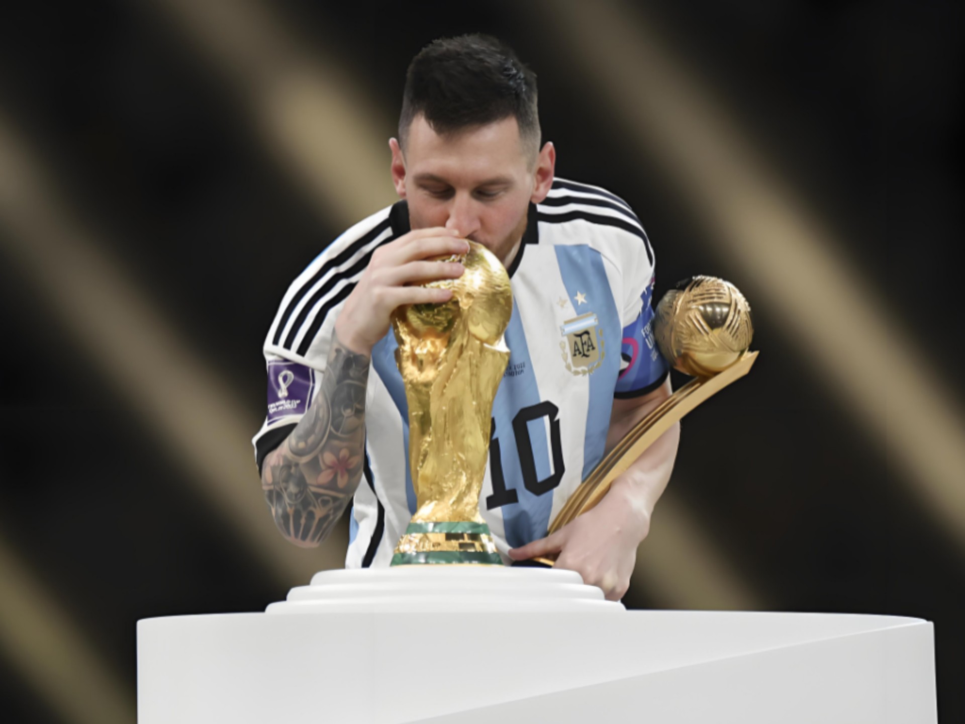 足球报：邵佳一有四大特质被认可，熟悉足协和国字号工作