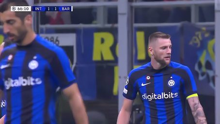 篮球火箭球员社媒晒出训练照