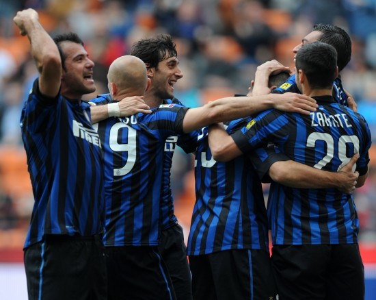 助罗马升至意甲榜首，斯维拉尔达成罗马生涯100场里程碑