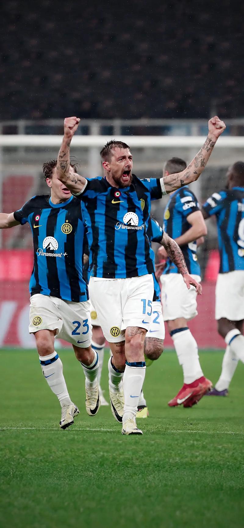 独造两球！官方：霍伊伦当选那不勒斯2-0米兰最佳球员（一人造两球！官方评选霍伊伦为那不勒斯2-0米兰之战全场最佳）