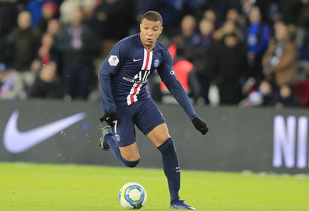 半岛晨报：中足联不作为，中超倒数第二轮不同时开球影响公平