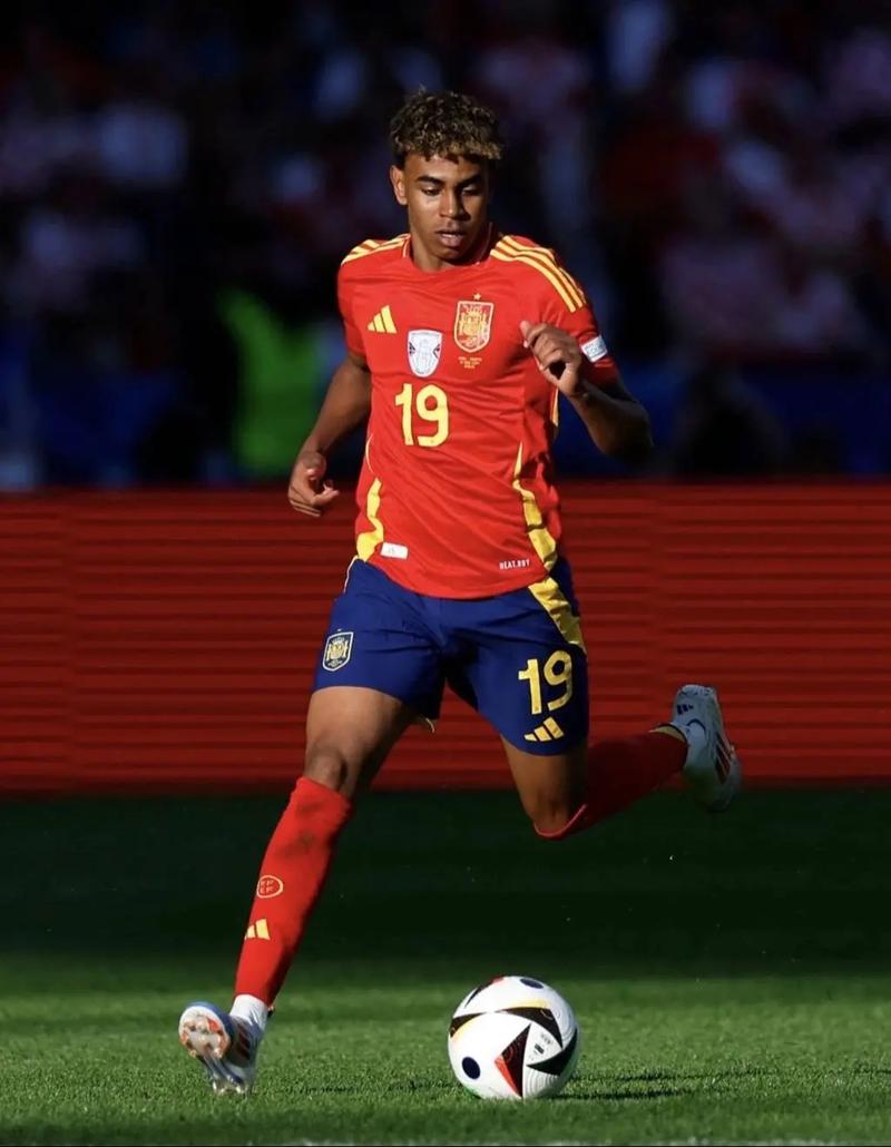 因净胜球劣势不幸降级！官方：熊本深红主帅大木武离任