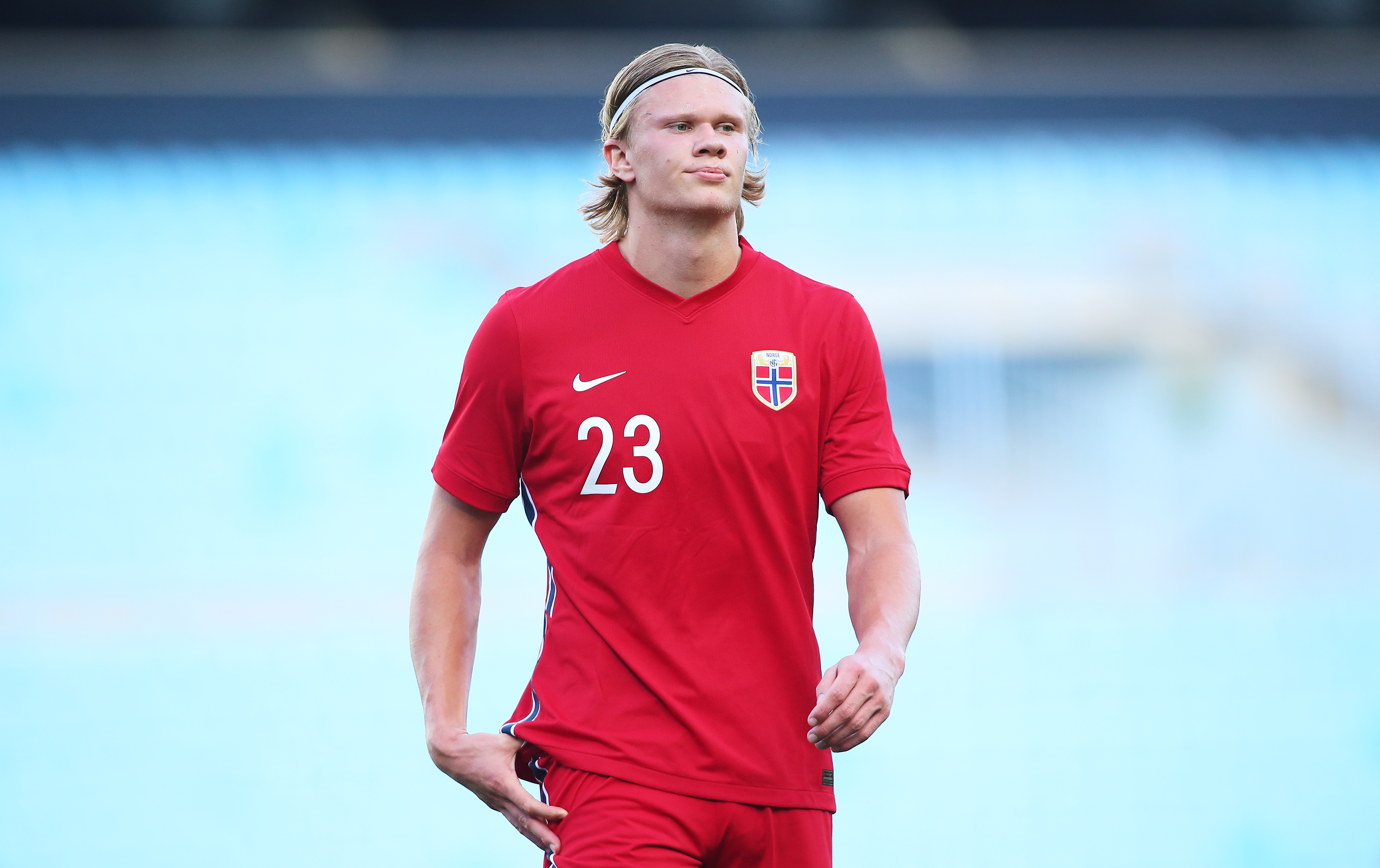 沃勒尔：卡尔的表现令人欣喜，青训工作是德国足球的未来（沃勒尔：卡尔发挥亮眼，青训是德国足球的希望所在）