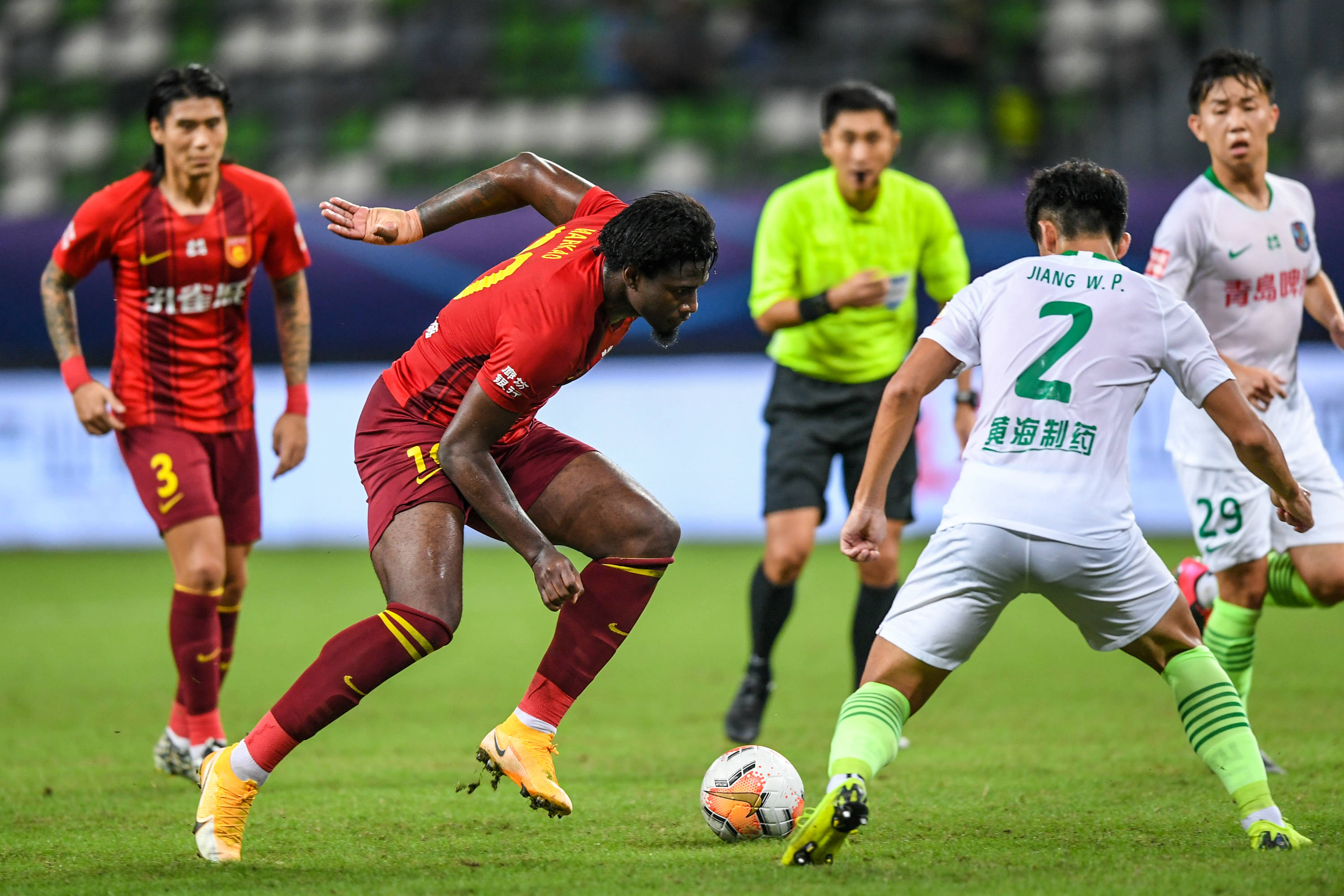 足球报：浙江队未来要争取中超冠军，卡内达是否留任还没定