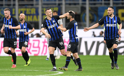 赛后未感谢球迷，捷克全队奖金被取消，队长绍切克被撤职（赛后未向球迷致意，捷克队全队奖金被取消，队长绍切克遭免职）