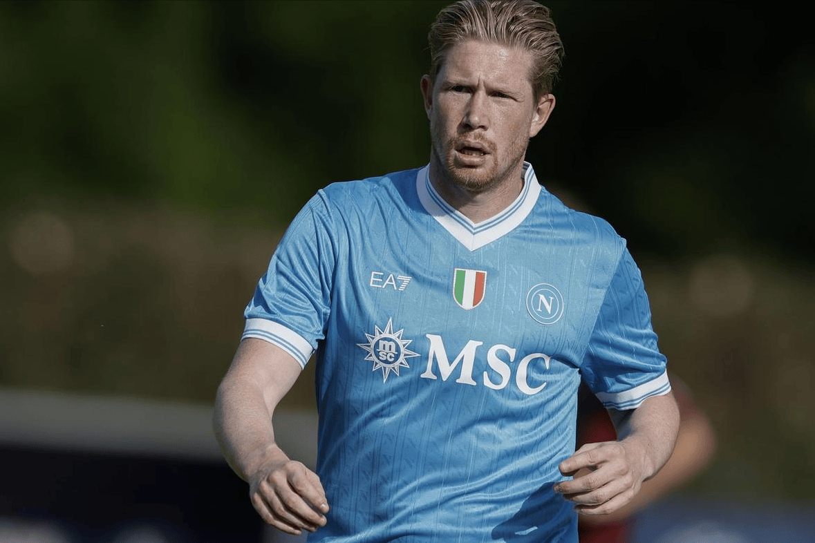 英超半场：两队合计零射正，琼斯远射中框，利兹联0-0利物浦